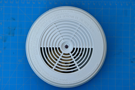 Front of BRK Smoke Alarm Model 1839N.